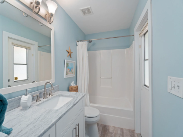 Premier Coastal Retreat Near Bonita Beach - 3-Bedroom Home with Private Pool